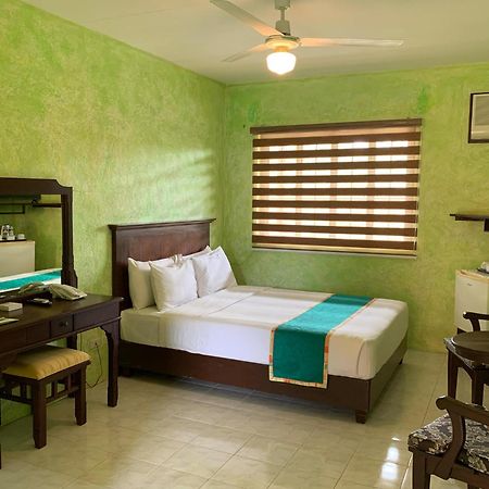 Flushing Meadows Resorts & Playground Panglao Exterior foto