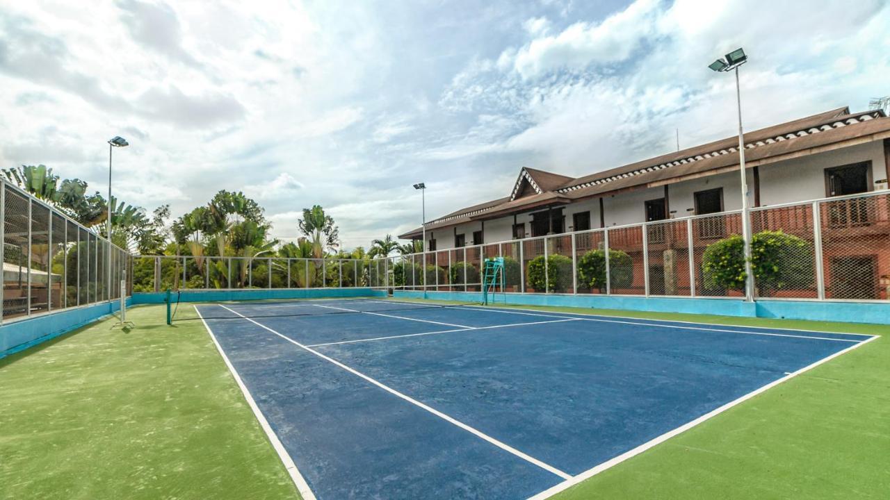 Flushing Meadows Resorts & Playground Panglao Exterior foto